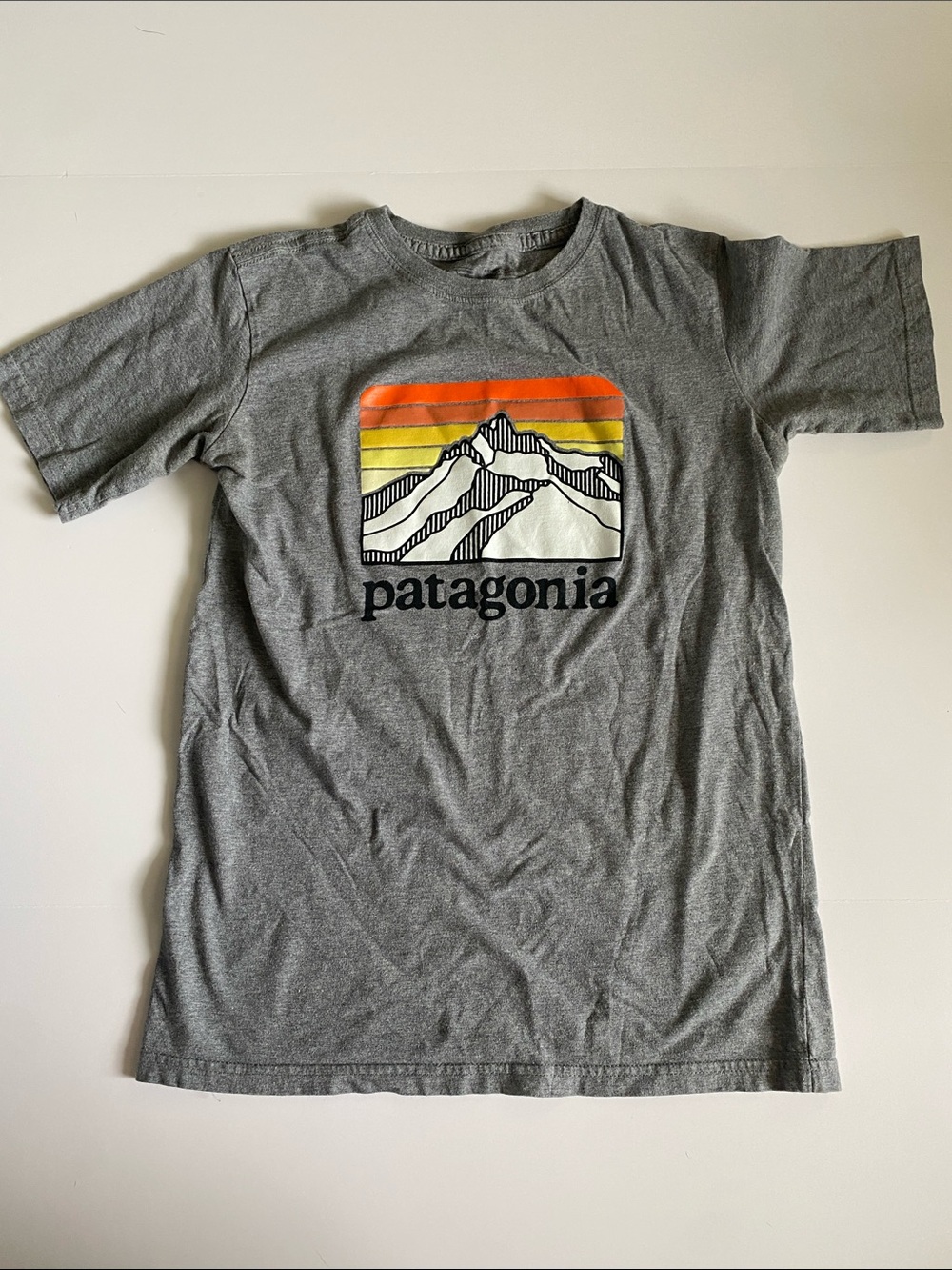 Patagonia Kids 14/XL Gray Tee with Orange and Yellow Sunset Graphic